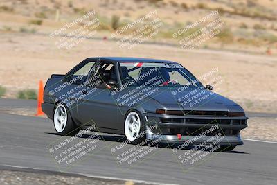 media/Oct-01-2022-Team Topak Racing (Sat) [[f860fb51be]]/2-Inter Low 2/session 2 turn 11/